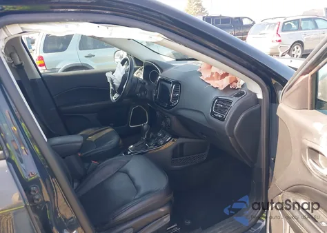 2017 Jeep Compass Limited z USA, uszkodzony, nr VIN 3C4NJDCBXHT607190